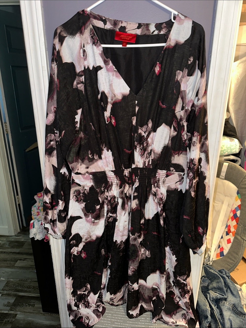 Jennifer Lopez Black and Blush Floral V-Neck Long Sleeve Dress